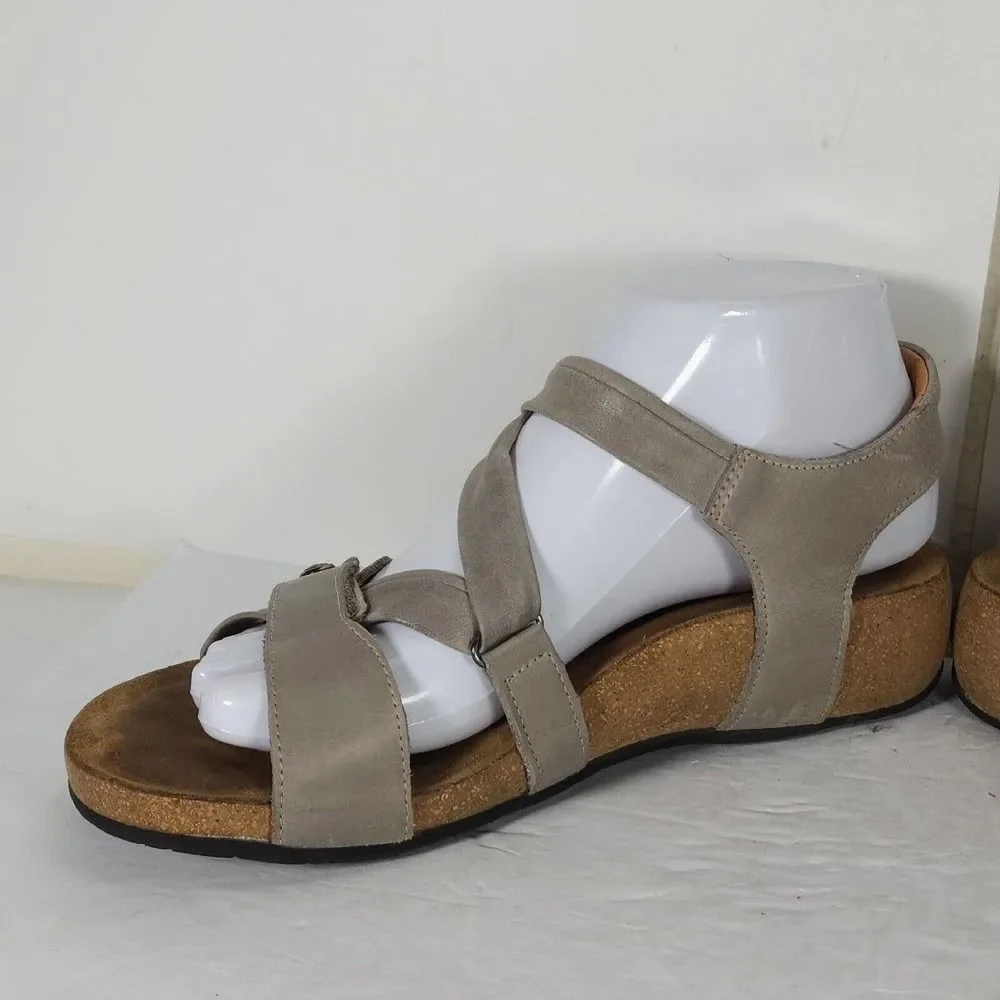 Taos Women’s Trulie US8-8,5 Taupe Leather Woven Wedge CrissCros Strappy Sandal_7